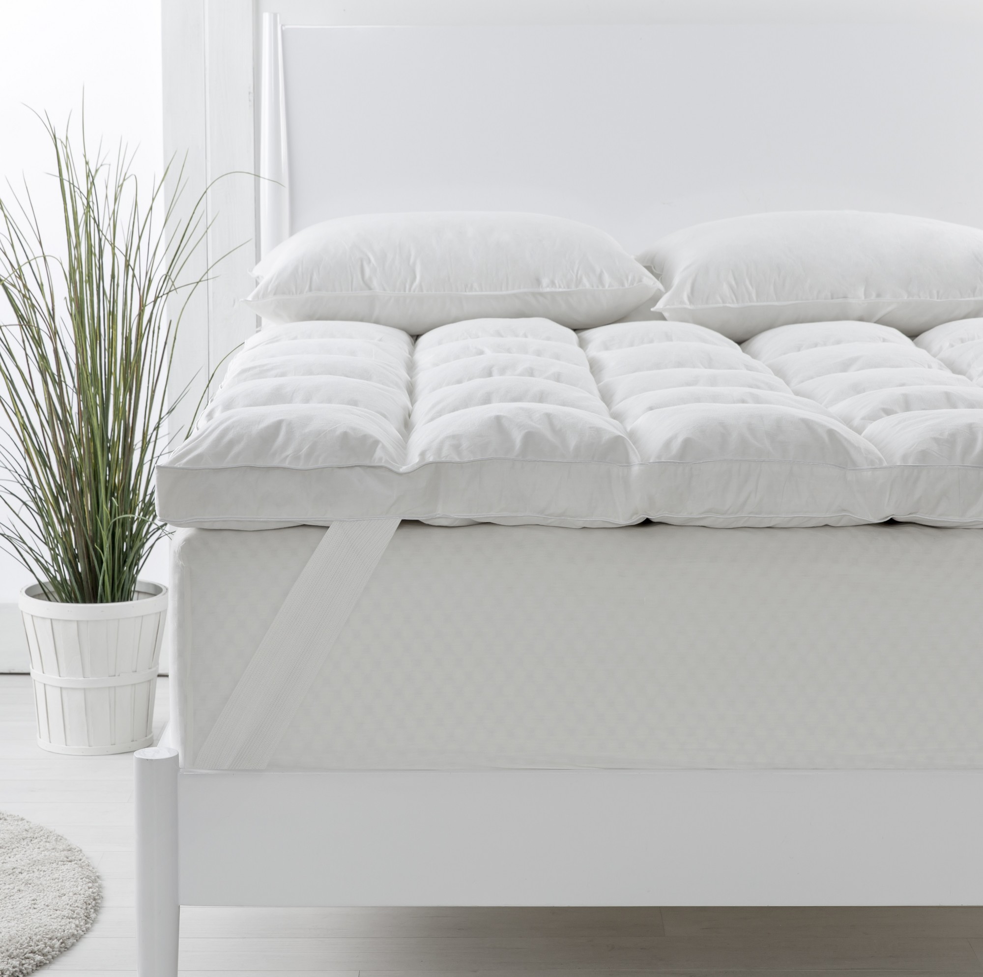 Royal Comfort 1800GSM Duck Feather Down Topper And 1000GSM 2 Duck Pillows Set – Double – White