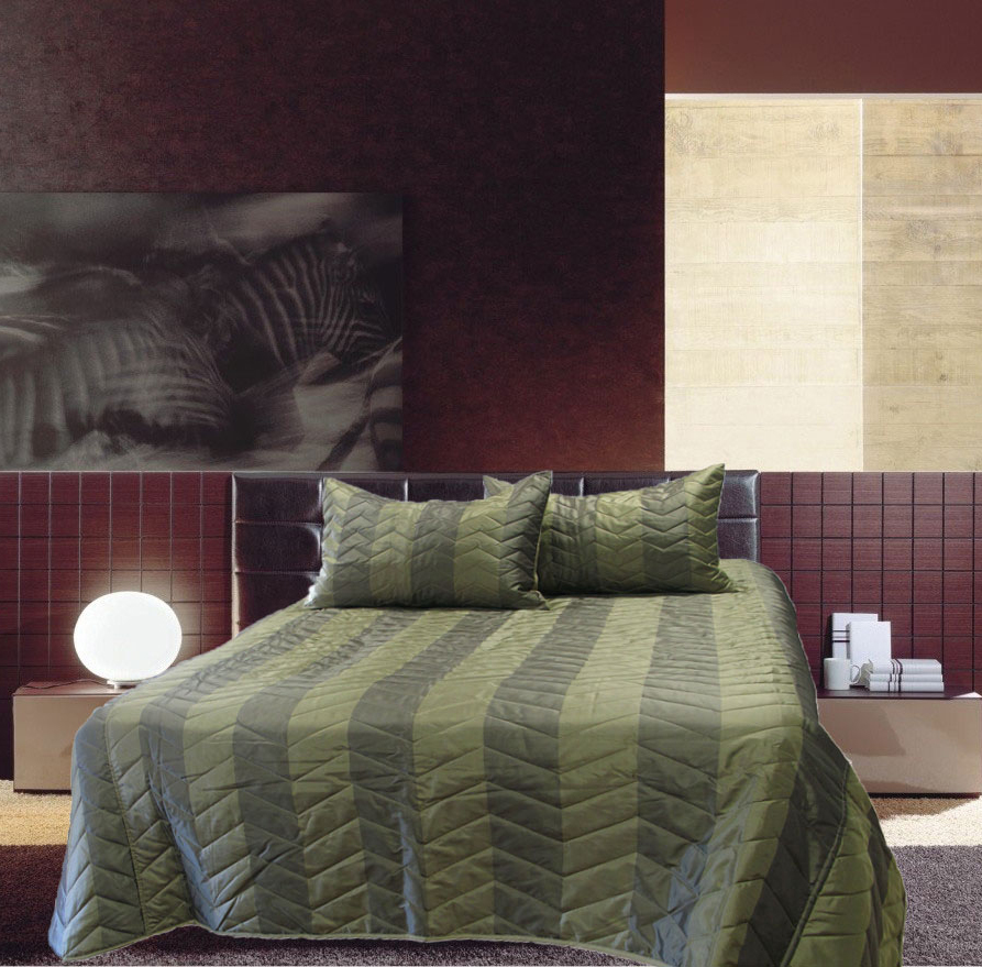 Rapee Faux Silk Coverlet Set Zig Zag Sage – Queen