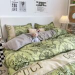 Green Floral 4-Piece Bedding Set - Soft and Lovely Bed Sheets (Quilt 150x200cm, Flat Sheet 200x230cm, Pillowcase 48x47cm)