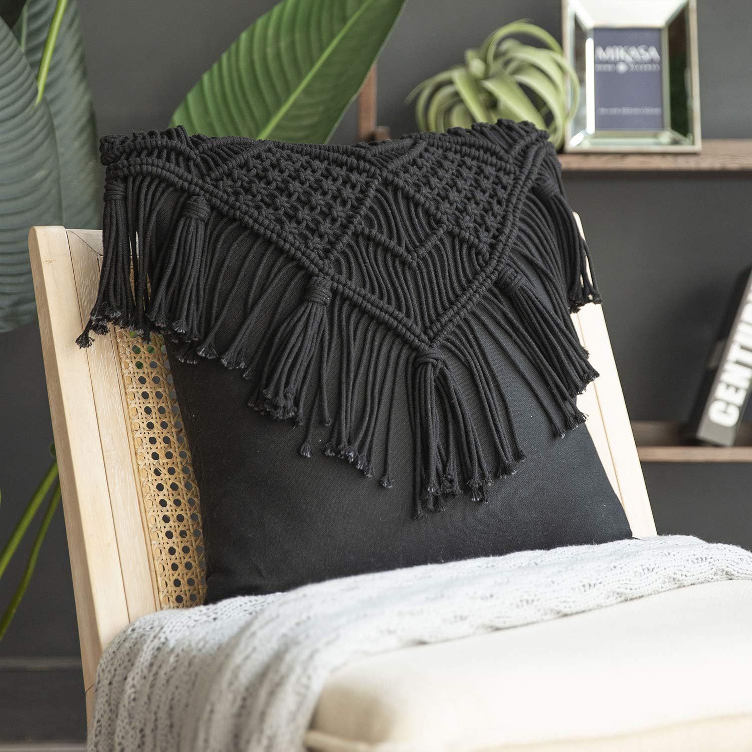 Black Boho Chic Macrame Cushion Cover – Handmade Woven Cotton Linen Pillow Case with Tassels – Decorative Throw Pillow Sham 45x45cm (Cover Only)