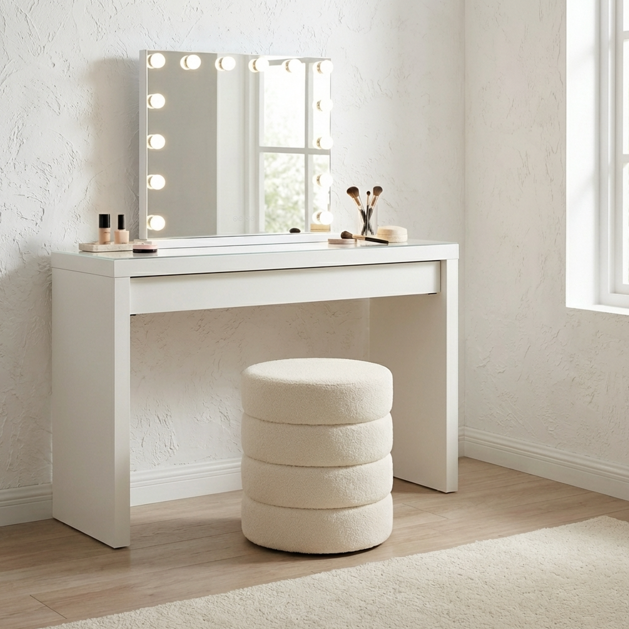 Interior Ave – Cleo White Boucle Ottoman