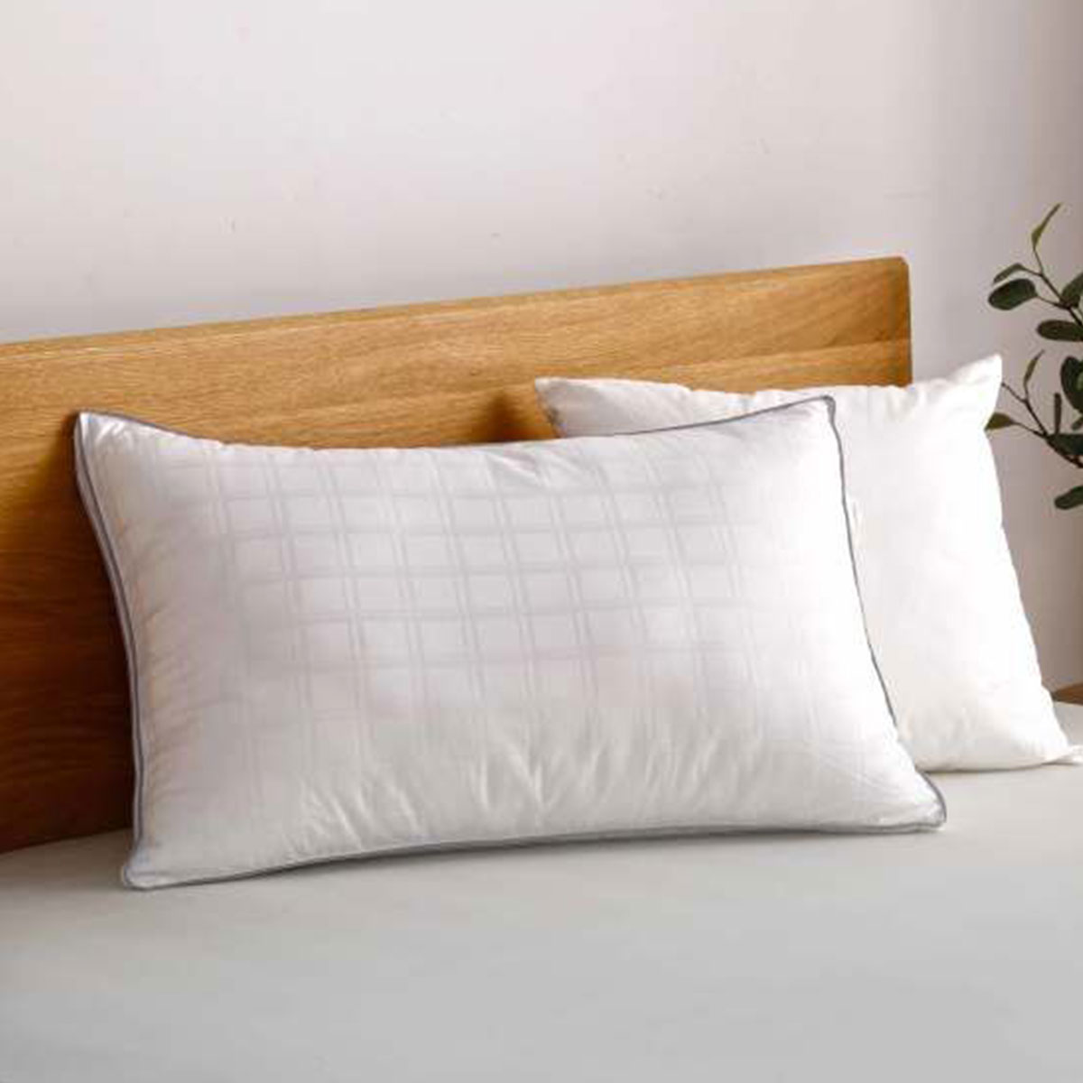 V442 HIN PILLOW DELUXEHOTELFIRM WHITE ST 90217 00